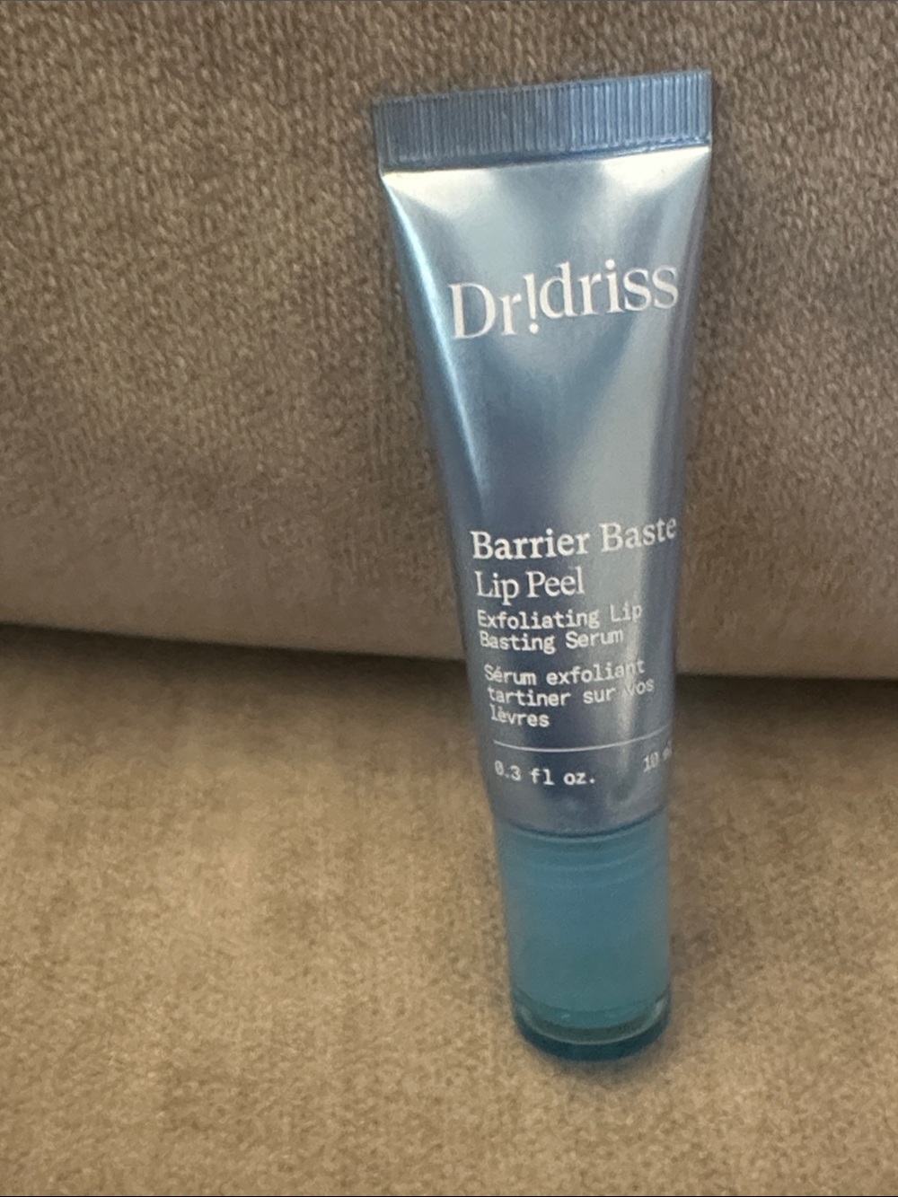 Barrier Baste Lip Peel – Blue Exfoliating Lip Serum